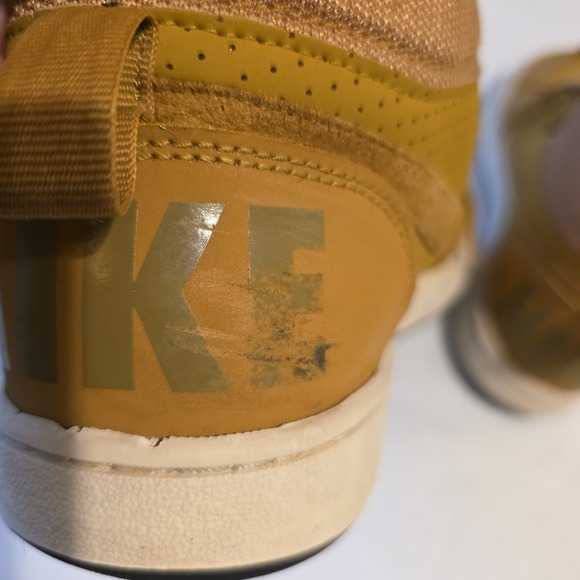 Nike Court Borough Mid GS Youth 6Y Women's 7.5 Sneakers Gold Mustard Basketball - Picture 8 of 9